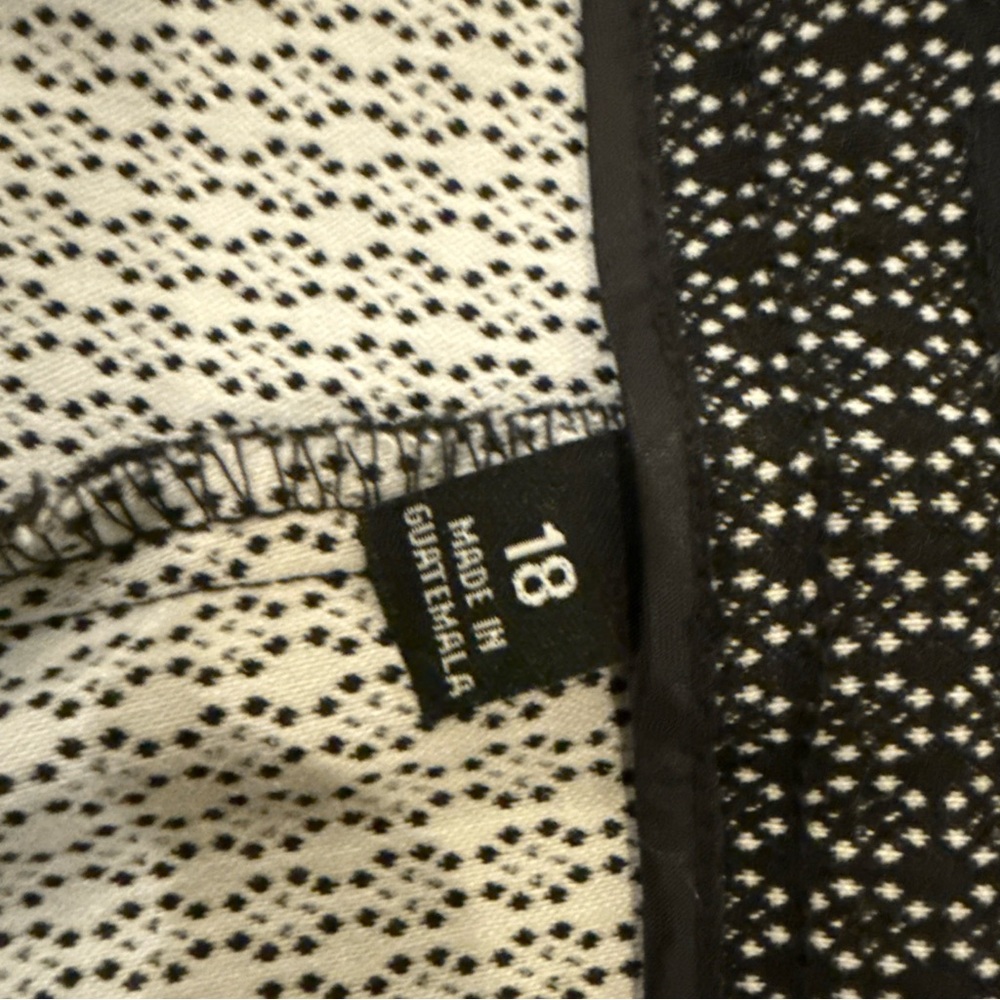 Women’s Black Patterned Slacks - image 3